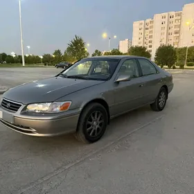 Toyota Camry 2001