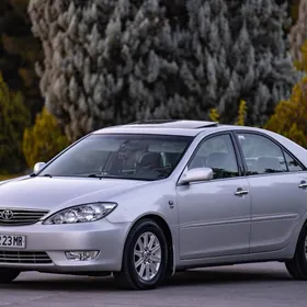 Toyota Camry 2004