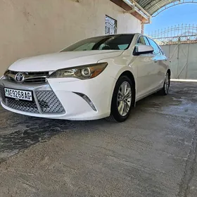 Toyota Camry 2015