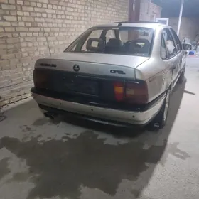 Opel Vectra 1989