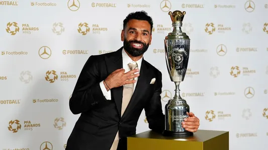 Salah üçünji gezek PFA tarapyndan ýylyň iň gowy oýunçysy üçin baýragy aldy – bu rekord