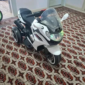 Motosikl zaryadkaly