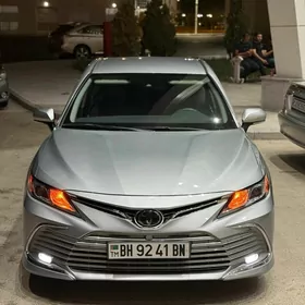 Toyota Camry 2020