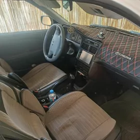 Toyota Corona 1997