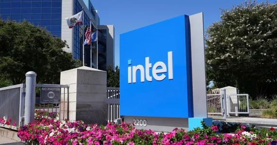 SoftBank бросает Intel «спасательный круг» в виде инвестиции в размере $2 млрд