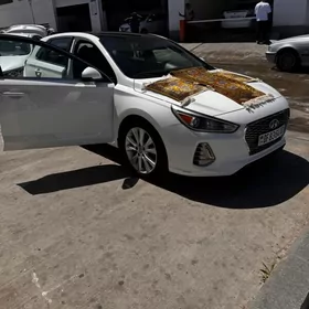 Hyundai Elantra GT 2017