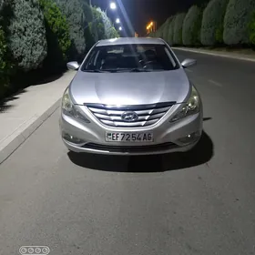 Hyundai Sonata 2011