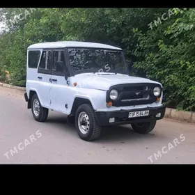 UAZ 469 2005