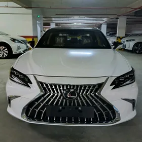 Lexus ES 350 2025