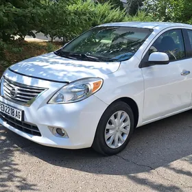 Nissan Versa 2014