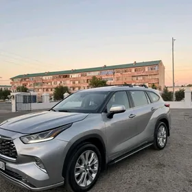 Toyota Highlander 2020