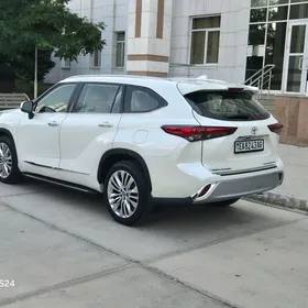 Toyota Highlander 2020