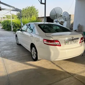 Toyota Camry 2011