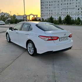 Toyota Camry 2020
