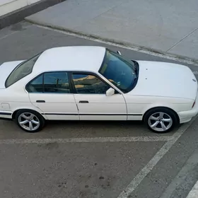 BMW E34 1989