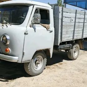 UAZ 2206 1984