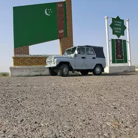 UAZ 469 2000