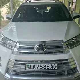 Toyota Highlander 2019
