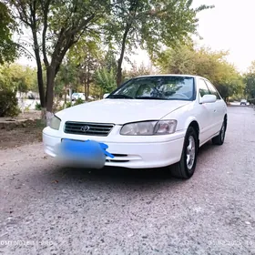 Toyota Camry 2000