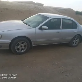 Nissan Cefiro 1995