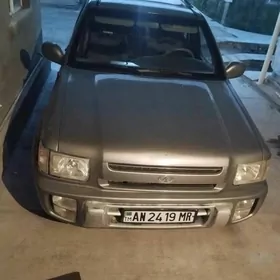 Infiniti QX4 2000