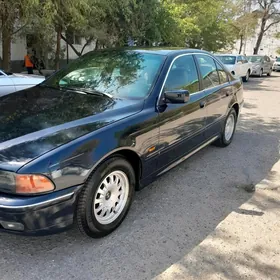 BMW E39 1998