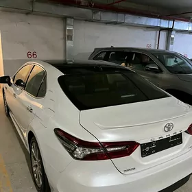 Toyota Camry 2022