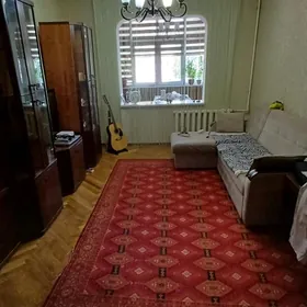 МИР 2  4 КОМ 1 ЭТАЖ