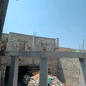 Örümcii ussa gerek