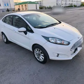 Ford Fiesta 2014