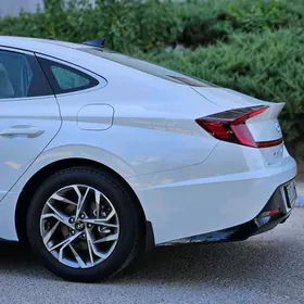Hyundai Sonata 2021
