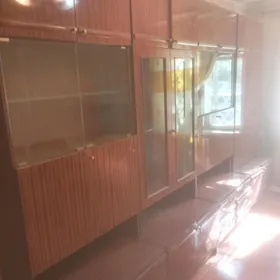 стена