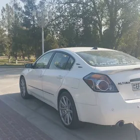 Nissan Altima 2009