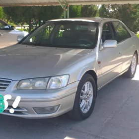 Toyota Camry 2001