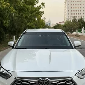 Toyota Highlander 2021