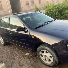 Nissan Almera 1997