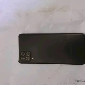 SAMSUNG A12