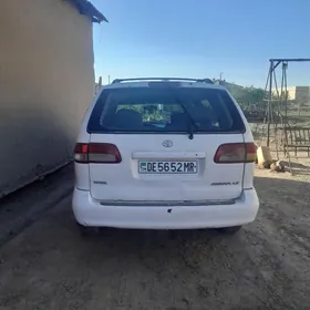 Toyota Sienna 2002