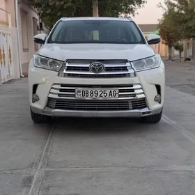 Toyota Highlander 2018