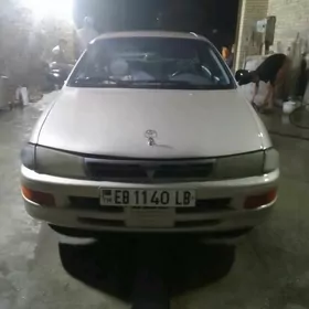 Toyota Carina 1992