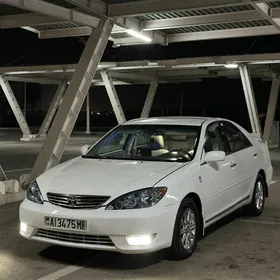 Toyota Camry 2004