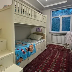 1 МКР РЕПИНА 3 Ком люкс 3 этаж