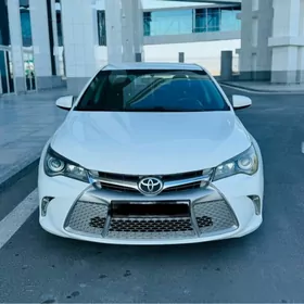 Toyota Camry 2016