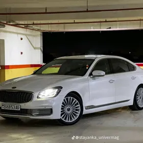 Kia K900 2019