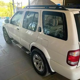 Nissan Pathfinder 2004