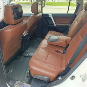 Toyota Land Cruiser Prado 2016