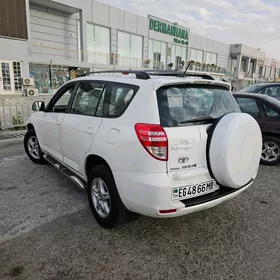 Toyota RAV4 2010