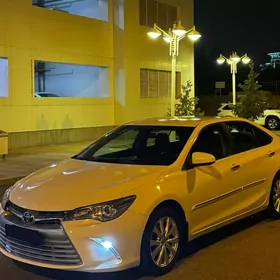 Toyota Camry 2017
