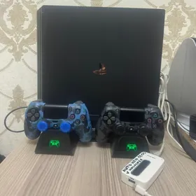 PlayStation 4 pro 1Tb