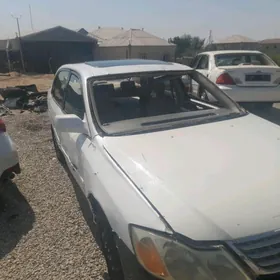Toyota Avalon 2001